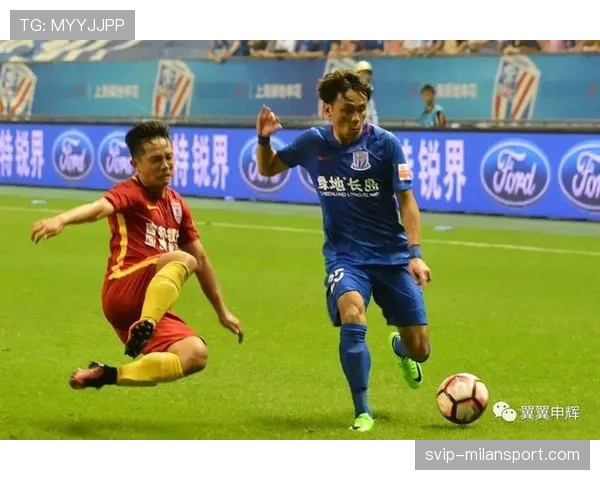 阿鲁巴前锋终场前扳平比分 帮助球队客场取一分